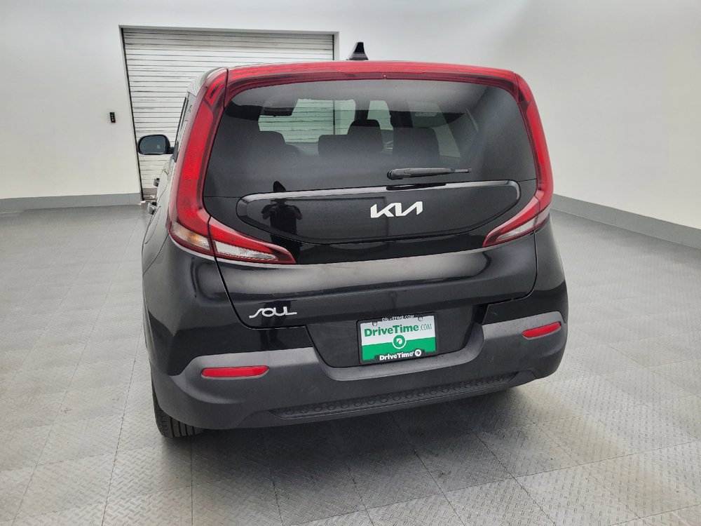 Used 2022 Kia Soul LX w/ Technology Package FWD image 6