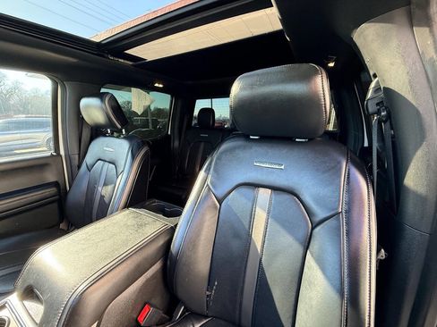 Used 2021 Ford F250 Platinum w/ FX4 Off-Road Package image 31