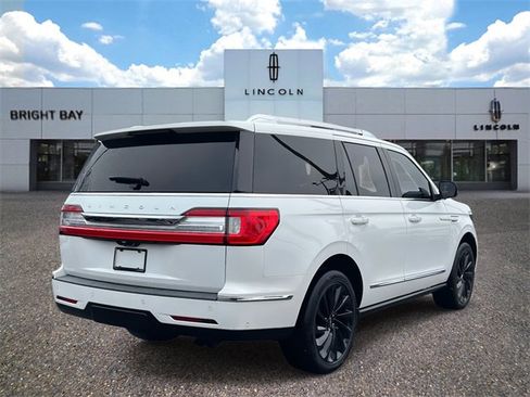 Used 2020 Lincoln Navigator Reserve w/ Equipment Group 208A Reserve image 5