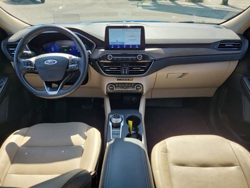 Used 2020 Ford Escape Titanium w/ Titanium Premium Package 2.0 AWD/4WD image 13