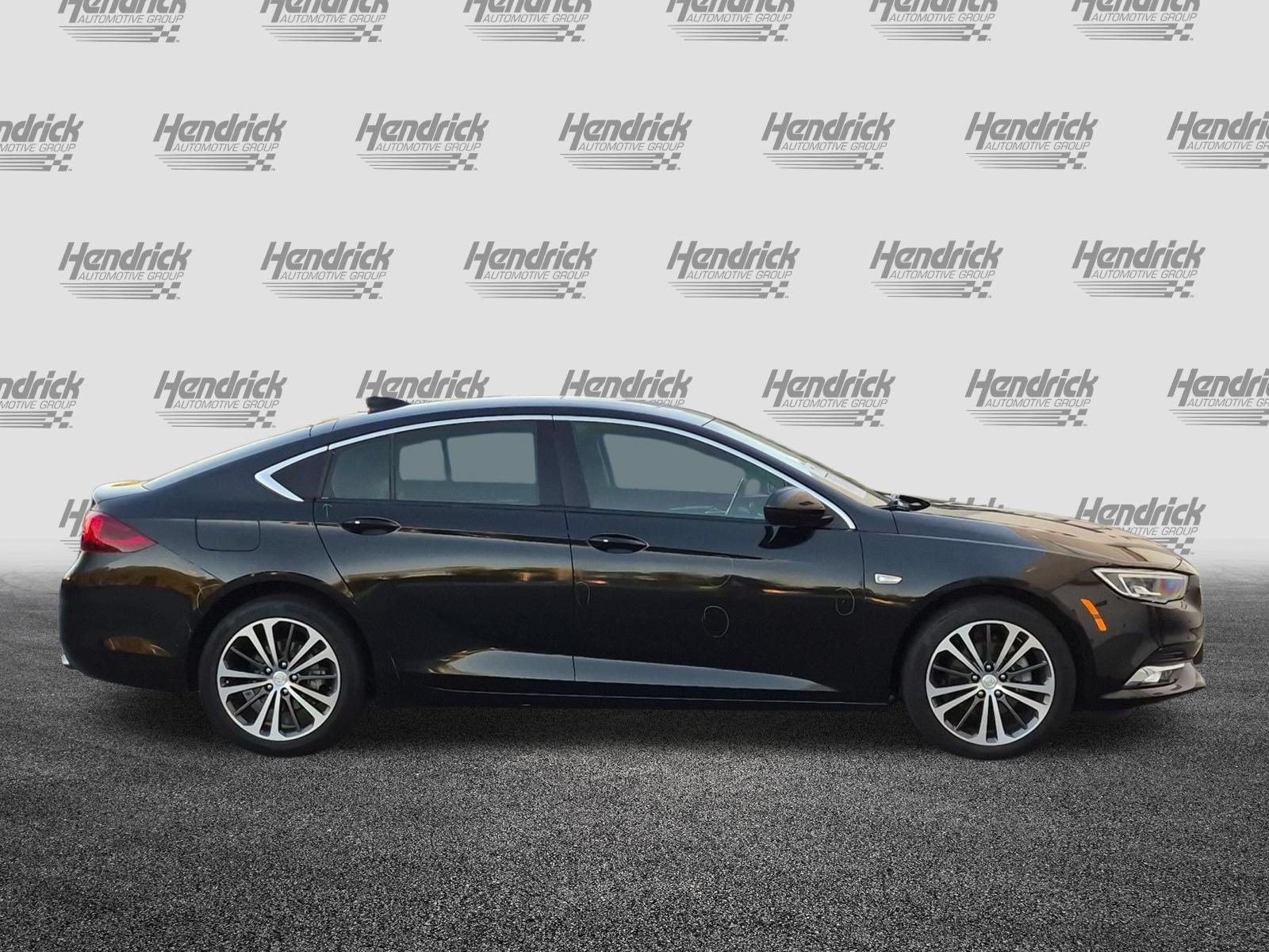 Used 2019 Buick Regal Essence w/ Driver Confidence Package I FWD image 11