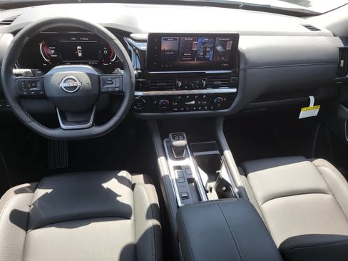 New 2026 Nissan Pathfinder SL w/ Cargo Package FWD image 17
