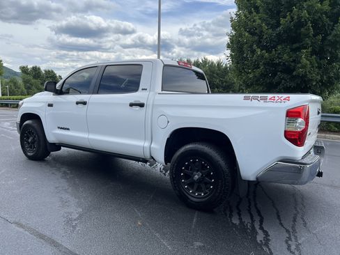 Used 2016 Toyota Tundra SR5 AWD/4WD image 6