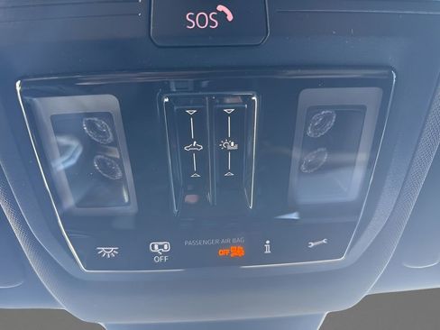New 2026 Volkswagen Atlas Cross Sport SE AWD/4WD image 17