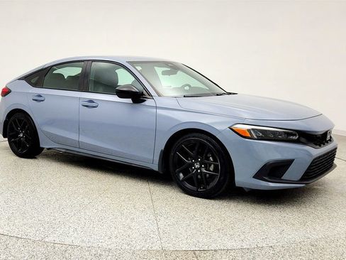 Used 2023 Honda Civic Sport image 3