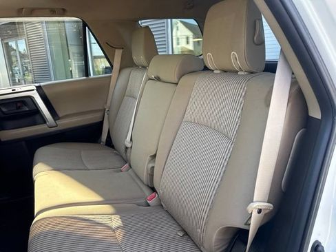 Used 2012 Toyota 4Runner SR5 w/ Convenience Pkg AWD/4WD image 10
