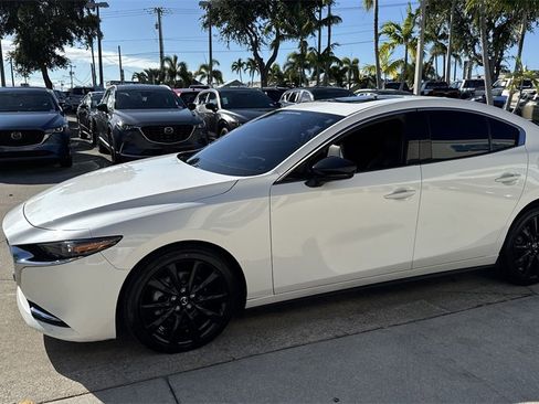 Certified 2022 MAZDA MAZDA3 s image 11