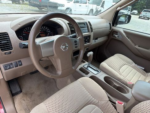 Used 2007 Nissan Frontier SE w/ SE Value Truck Pkg RWD image 18