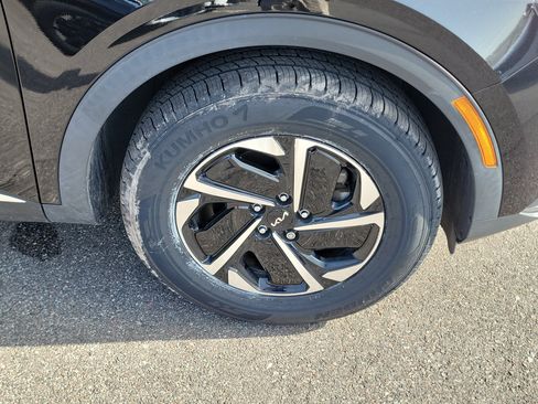 Used 2023 Kia Sportage LX AWD/4WD image 40