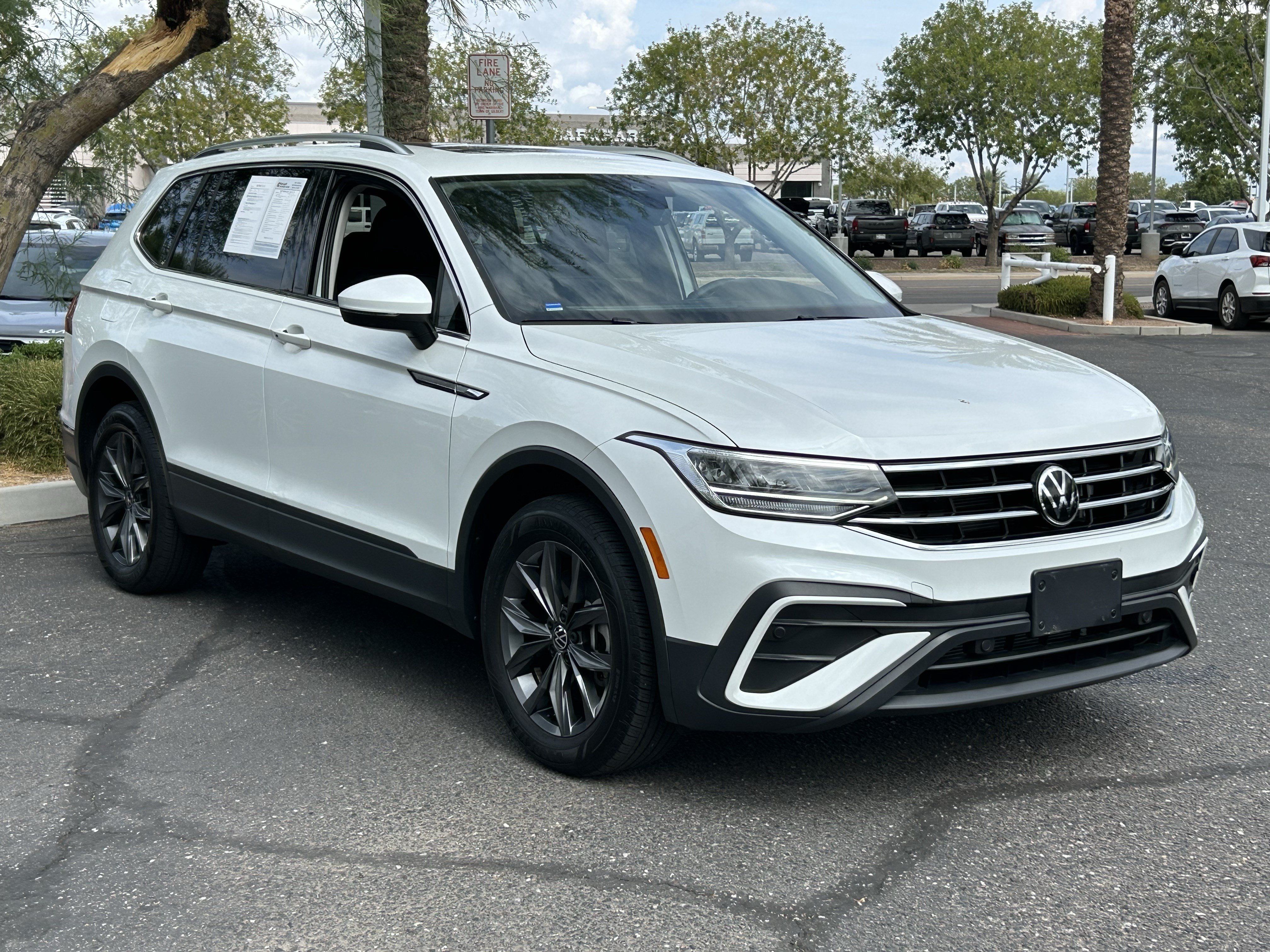 Used 2023 Volkswagen Tiguan SE FWD image 6