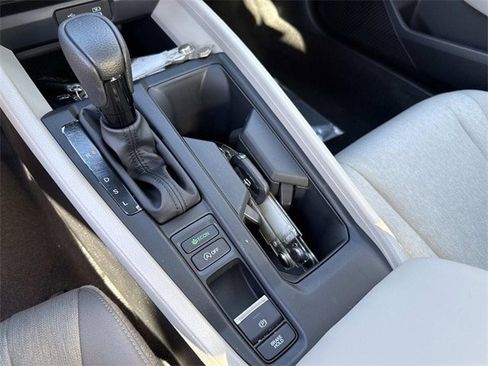 New 2025 Honda Accord SE image 18