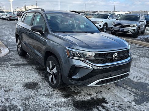 Used 2024 Volkswagen Taos S image 4