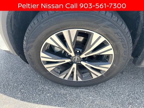 Certified 2023 Nissan Rogue SV FWD image 9