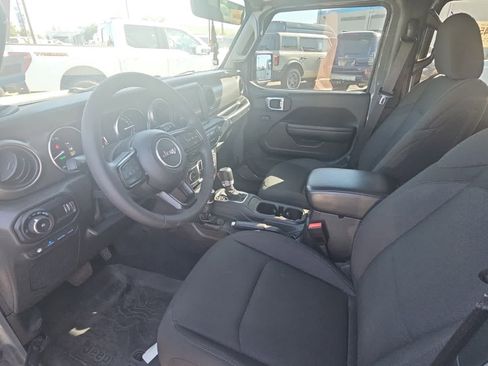 Used 2023 Jeep Wrangler Unlimited w/ 8.4" Radio Group AWD/4WD image 14