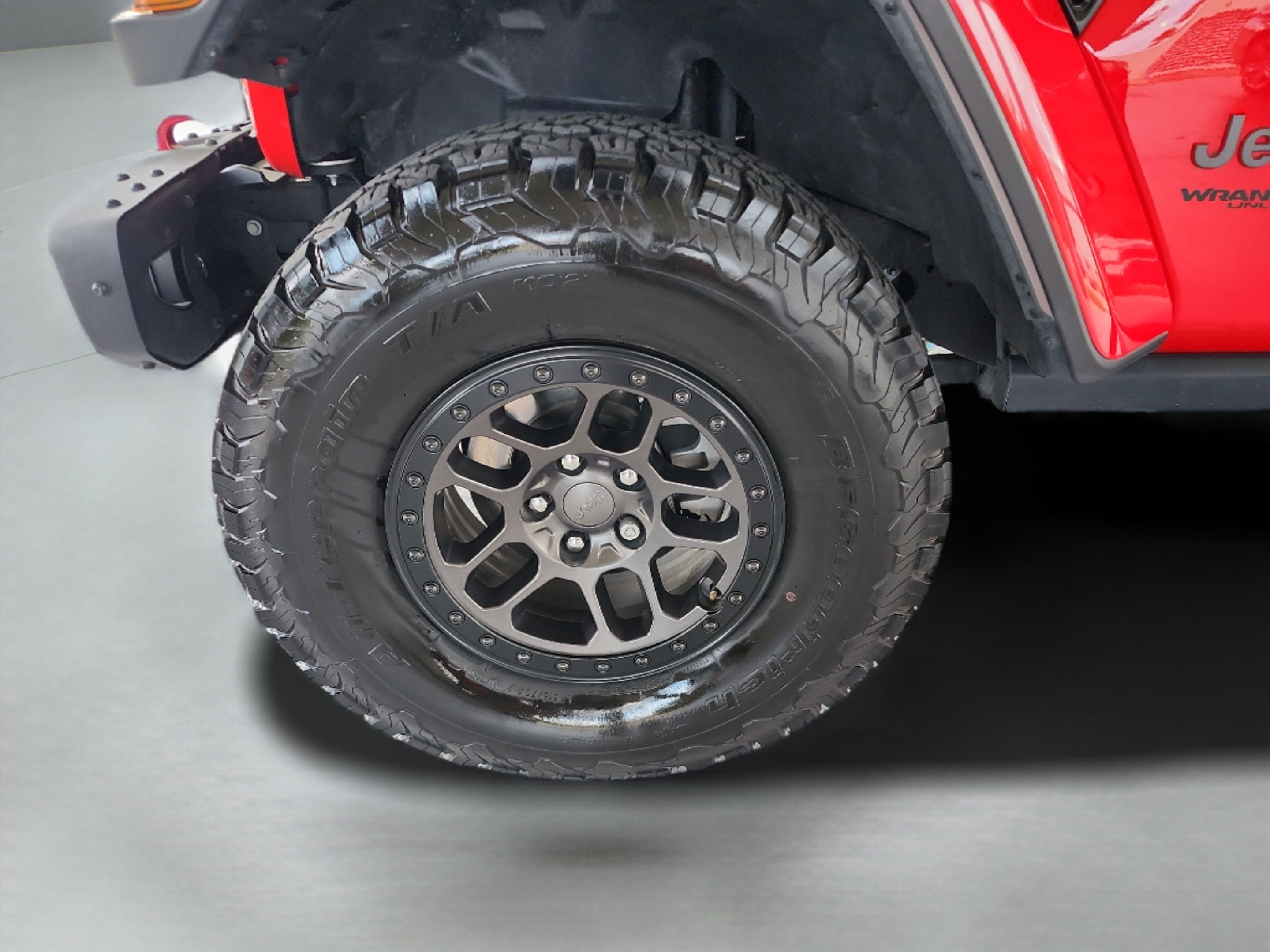 Used 2022 Jeep Wrangler Unlimited Rubicon w/ Xtreme Recon 35" Tire Package AWD/4WD image 31
