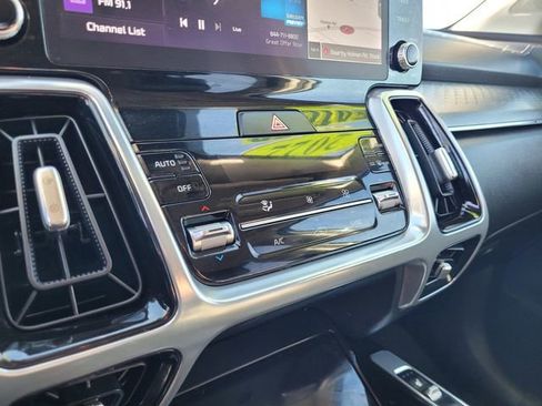 Used 2022 Kia Sorento SX image 15