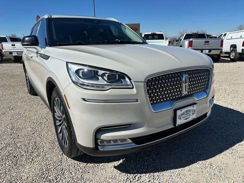 Used 2022 Lincoln Aviator Reserve w/ Equipment Group 201A image 2