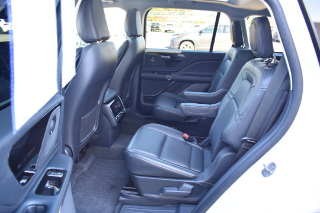 Used 2025 Lincoln Aviator Reserve w/ Illumination Package AWD/4WD image 39