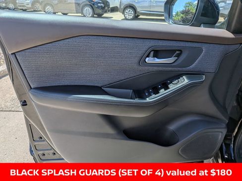 Certified 2021 Nissan Rogue SV AWD/4WD image 26