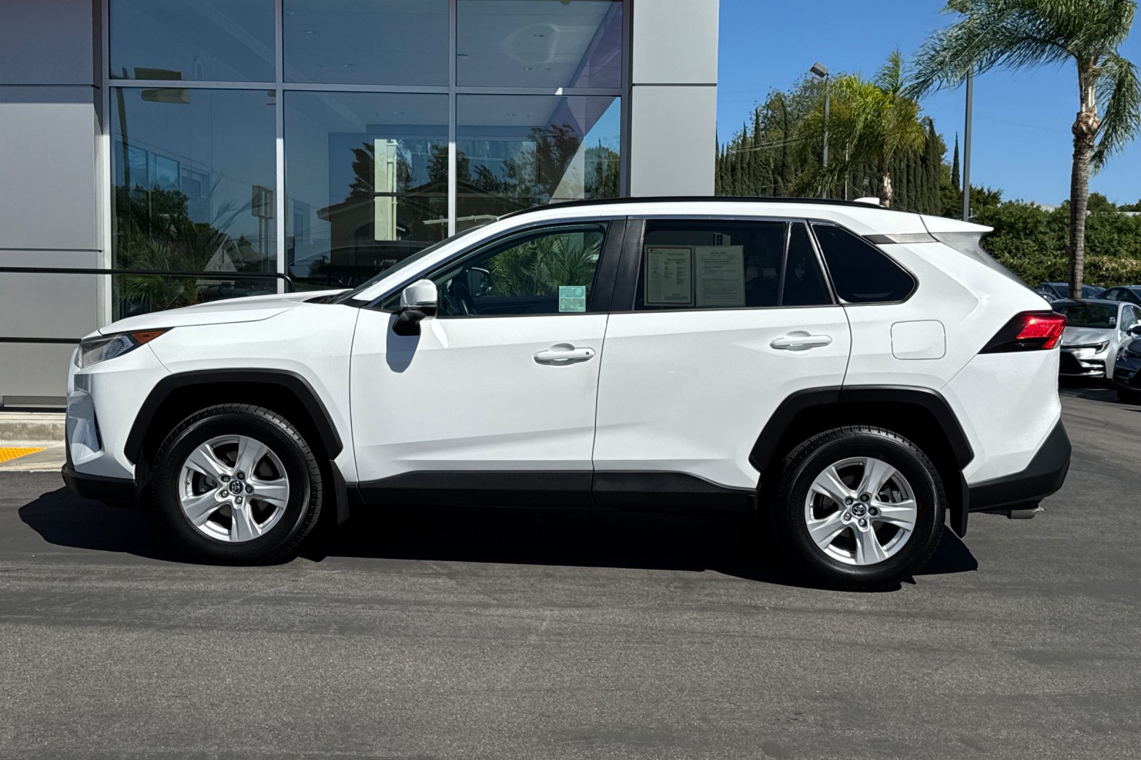 Certified 2019 Toyota RAV4 XLE w/ Carpet Mat Package FWD image 9