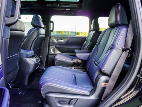 New 2026 INFINITI QX80 4WD image 40