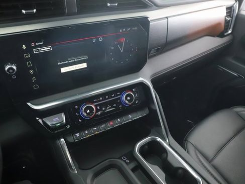 Used 2025 GMC Sierra 2500 Denali w/ Denali Reserve Package image 28