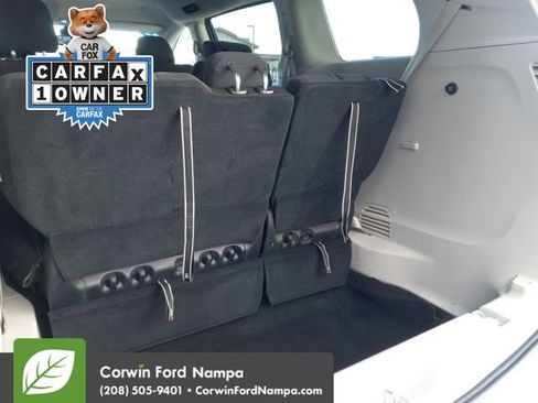 Used 2023 Chrysler Voyager LX image 26