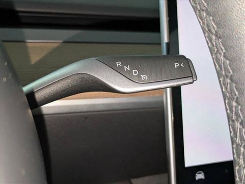 Used 2023 Tesla Model 3 Standard Range RWD image 12