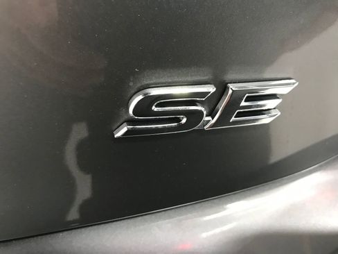 Used 2025 Toyota Camry SE AWD/4WD image 24