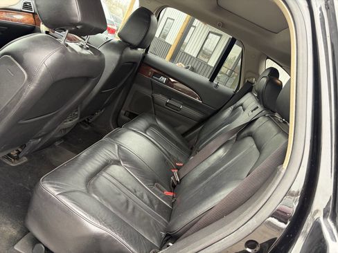 Used 2013 Lincoln MKX AWD image 16