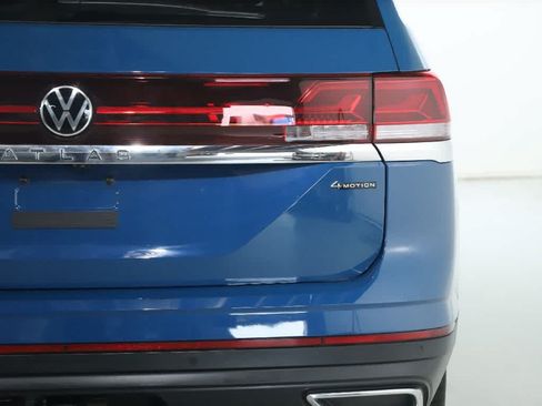 Certified 2026 Volkswagen Atlas SE w/ Panoramic Sunroof Package AWD/4WD image 50