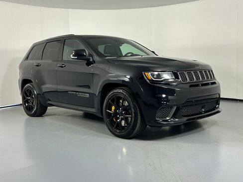Used 2018 Jeep Grand Cherokee Trackhawk AWD/4WD image 1