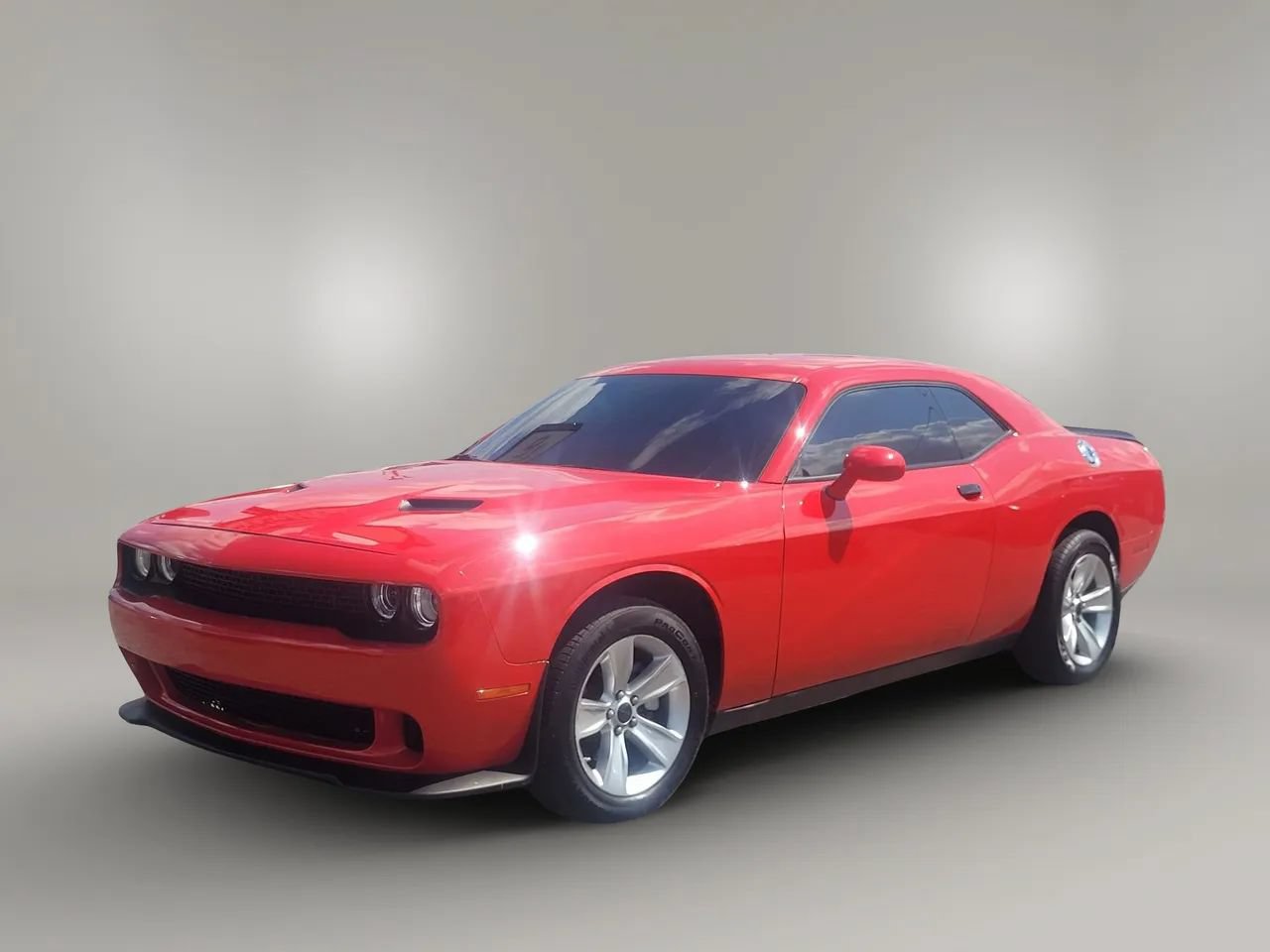 Used 2023 Dodge Challenger SXT RWD image 15