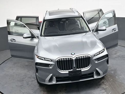 Used 2024 BMW X7 xDrive40i AWD/4WD image 42