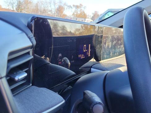 Certified 2025 Nissan Kicks SV w/ Illumination Package image 20