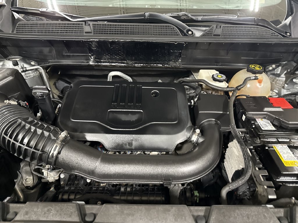 Used 2023 GMC Acadia SLT FWD image 26