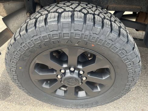 Used 2020 RAM 2500 Big Horn w/ Level 2 Equipment Group AWD/4WD image 13
