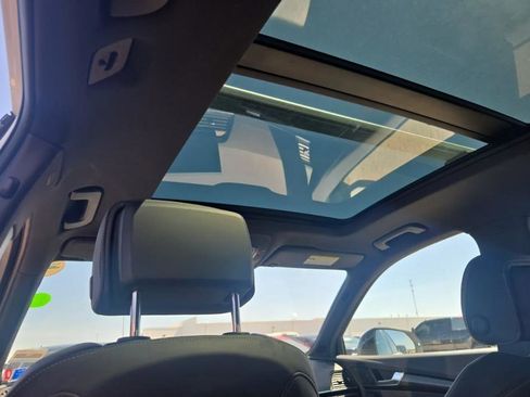 Used 2024 Audi SQ5 Premium Plus w/ Premium Plus Package image 8