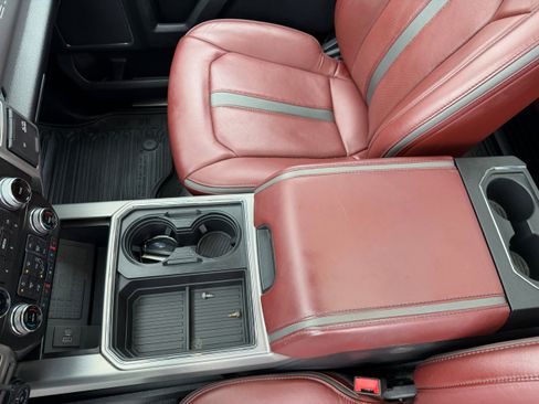Certified 2021 Ford F250 Platinum w/ FX4 Off-Road Package image 16