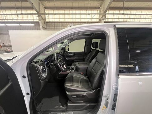 Used 2022 GMC Sierra 3500 Denali w/ Denali Ultimate Package image 15