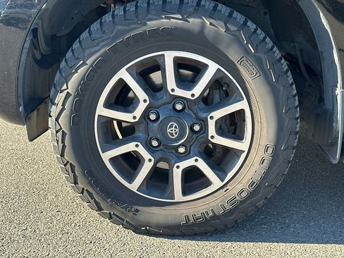 Used 2013 Toyota Sequoia SR5 AWD/4WD image 7