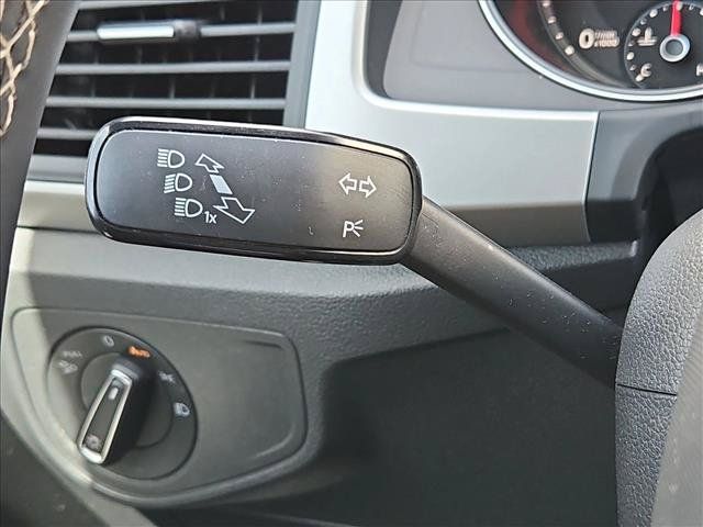 Used 2021 Volkswagen Atlas Cross Sport SE w/ Panoramic Sunroof Package FWD image 15