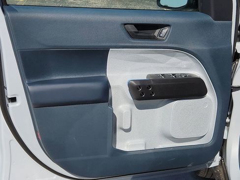 New 2025 Ford Maverick XLT FWD image 9