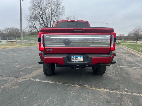 Used 2024 Ford F350 Platinum image 10