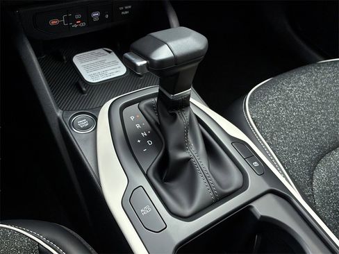 New 2025 Kia K4 GT-Line w/ GT-Line Sunroof Package image 24