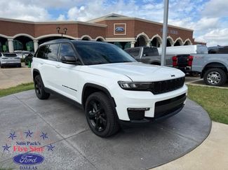 Used 2023 Jeep Grand Cherokee L Limited w/ Black Appearance Package AWD/4WD video 1