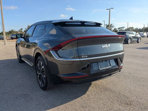 Certified 2022 Kia EV6 Wind image 7