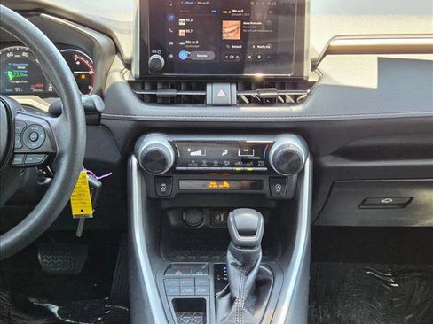 Certified 2023 Toyota RAV4 LE AWD/4WD image 15