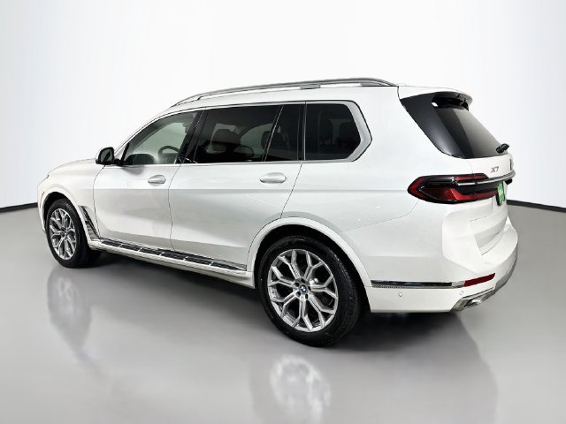 Used 2027 BMW X7 xDrive40i AWD/4WD image 7