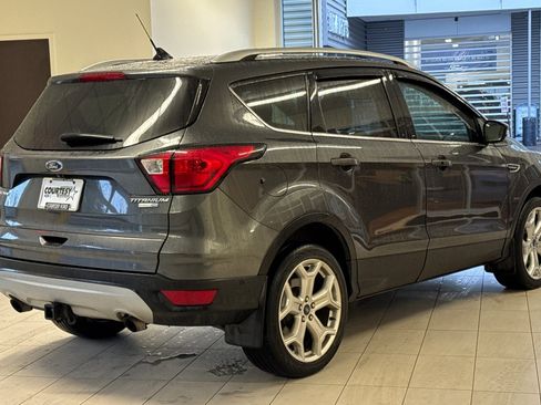 Certified 2019 Ford Escape Titanium image 4